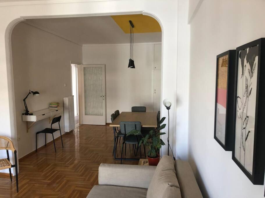 2 Mon-Keys Appartement Thessaloniki Buitenkant foto
